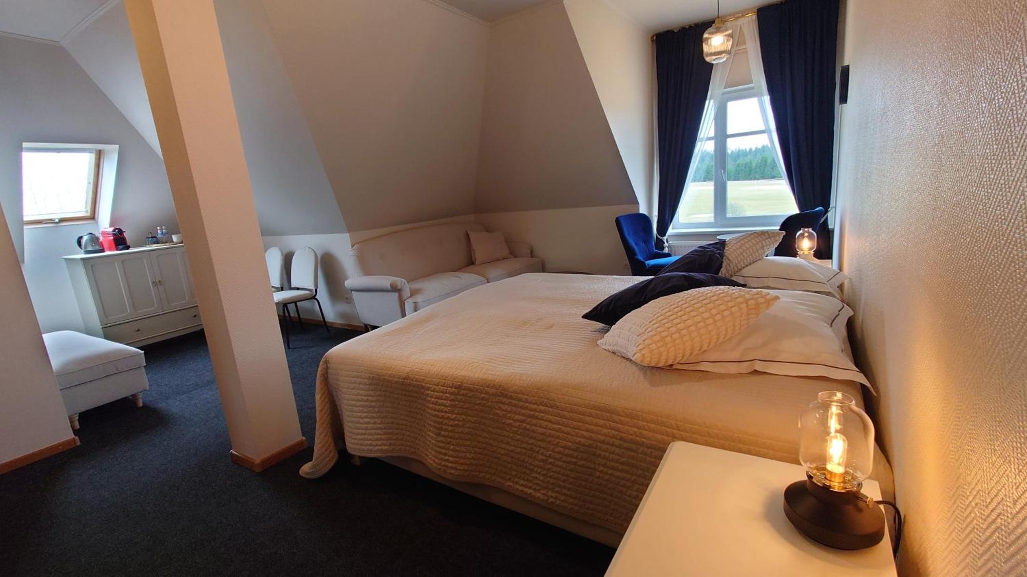 Guesthouse Cetri Veji Turkalne Екстериор снимка